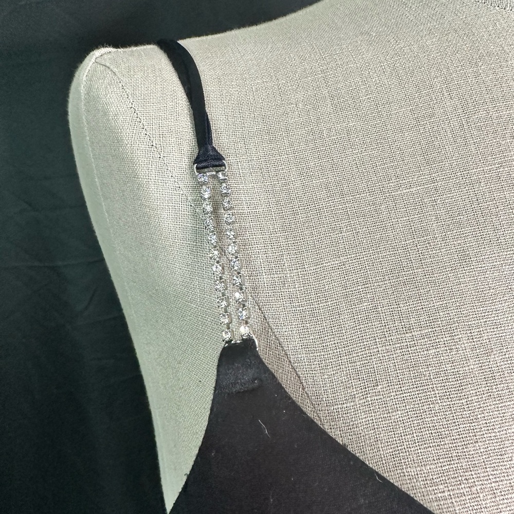 Black Rhinestone Detail Bra VS - Picture 4 of 11